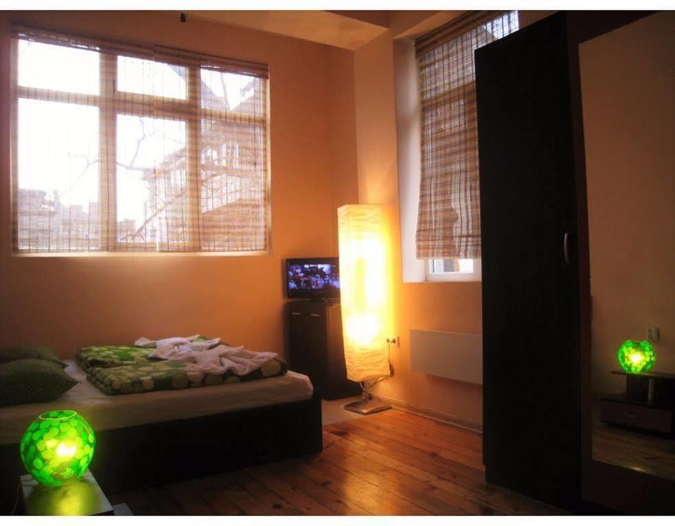 Elegance On A Budget - Rooms For Rent In Sofia Center Ngoại thất bức ảnh