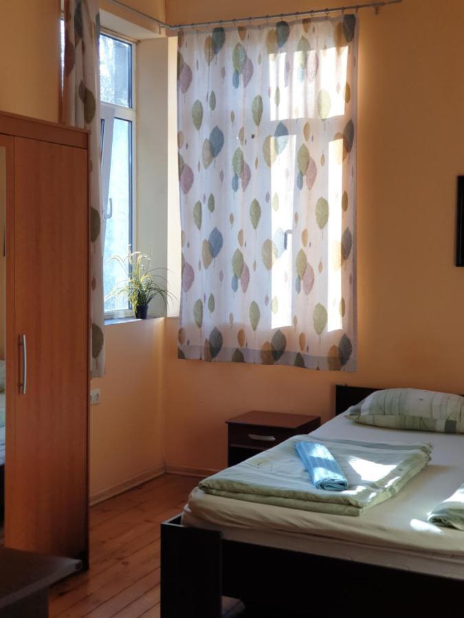 Elegance On A Budget - Rooms For Rent In Sofia Center Ngoại thất bức ảnh