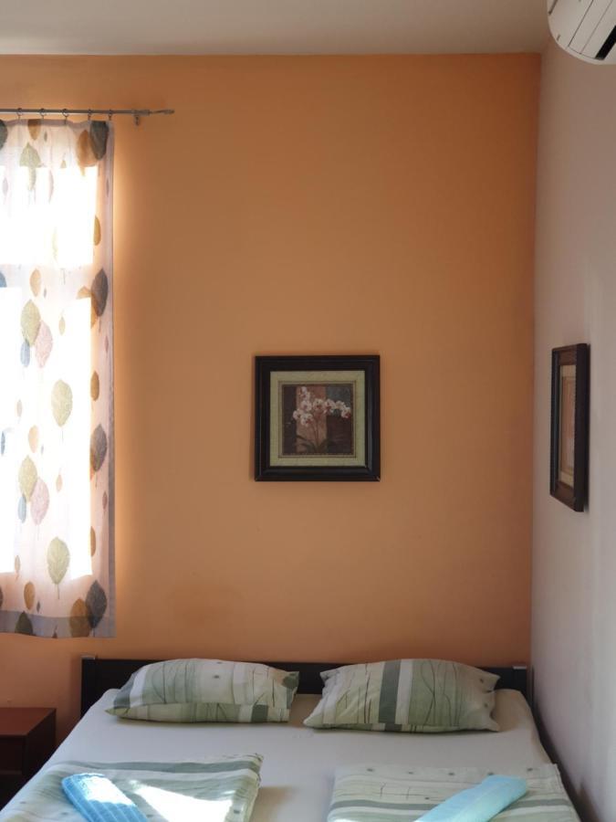 Elegance On A Budget - Rooms For Rent In Sofia Center Ngoại thất bức ảnh